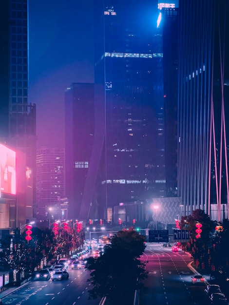Città illuminata di notte