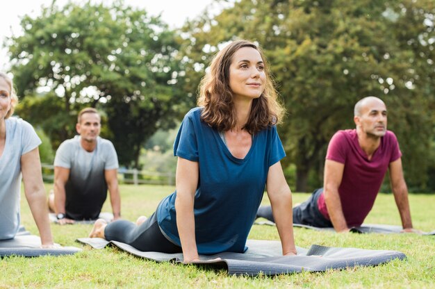 Classe facendo yoga