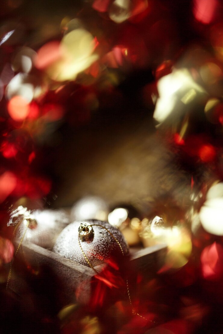 Foto close-up delle luci natalizie illuminate