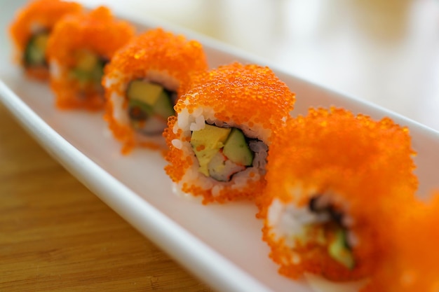 Close-up di sushi servito in piatto