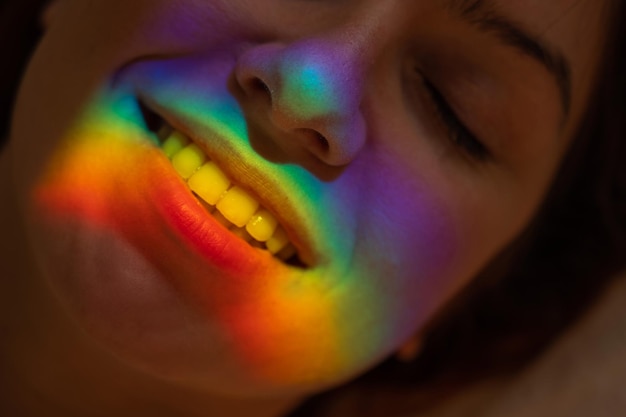 Close-up di una giovane donna