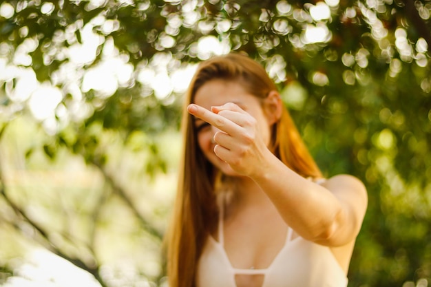 Close-up di una giovane donna
