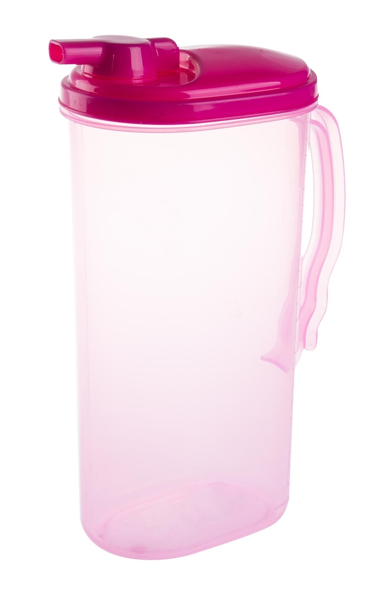 Photo close-up of plastic container against white background