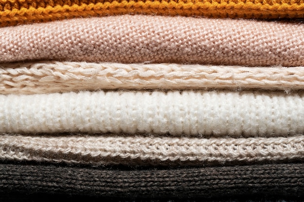 Close-up su abbigliamento di consistenza accogliente