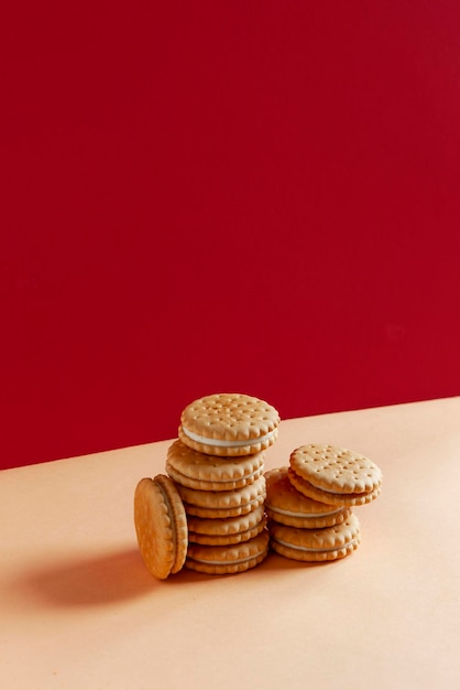 Closeup biscotti croccanti rotondi con uno strato