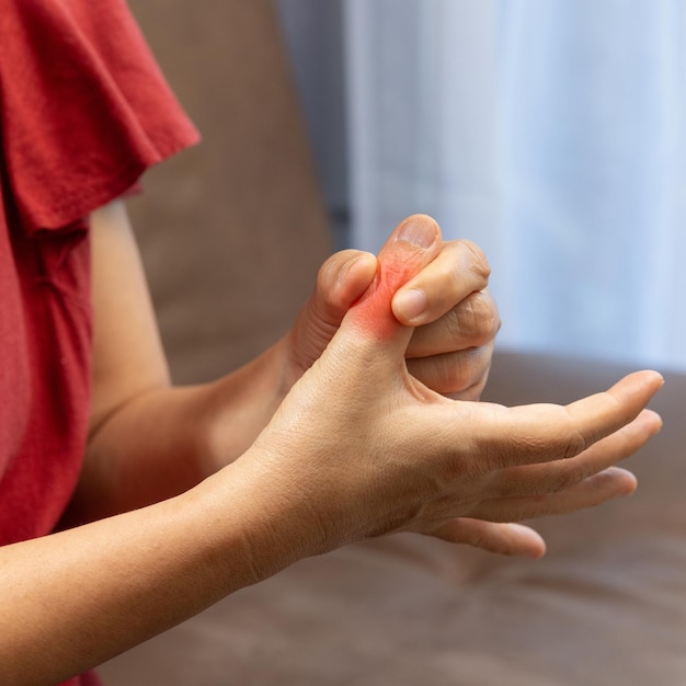 coagulo di sangue nelle immagini delle gambe