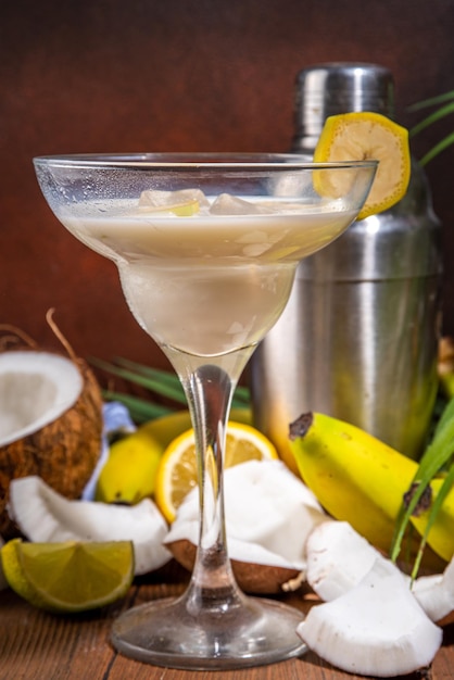 Cocktail alla banana e cocco