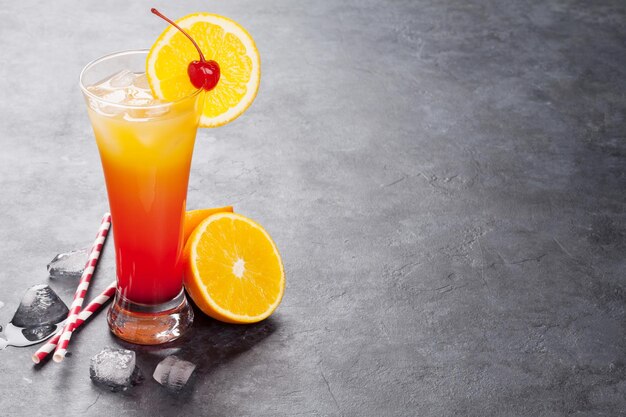 Cocktail Tequila Sunrise