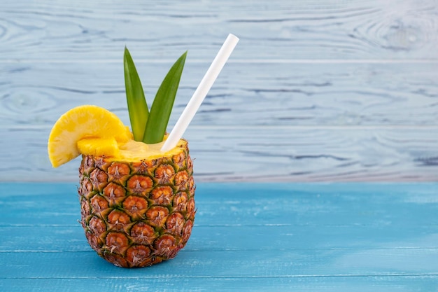 Cocktail tropicale di pina colada