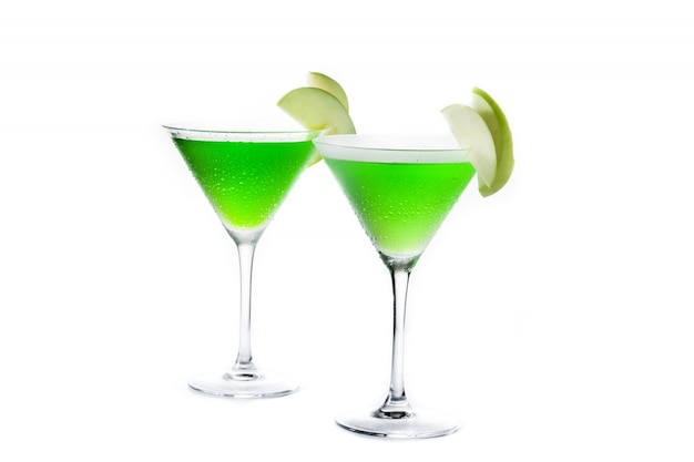 Cocktail verde di appletini in vetro