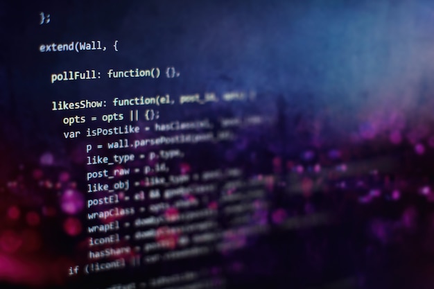 Codice di programmazione per sviluppatori software. Codice di script di computer astratto. Messa a fuoco selettiva