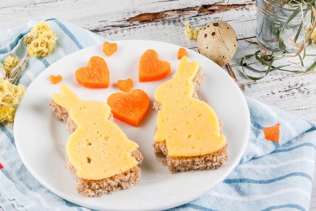 Colazione carina e divertente per San Valentino o Pasqua