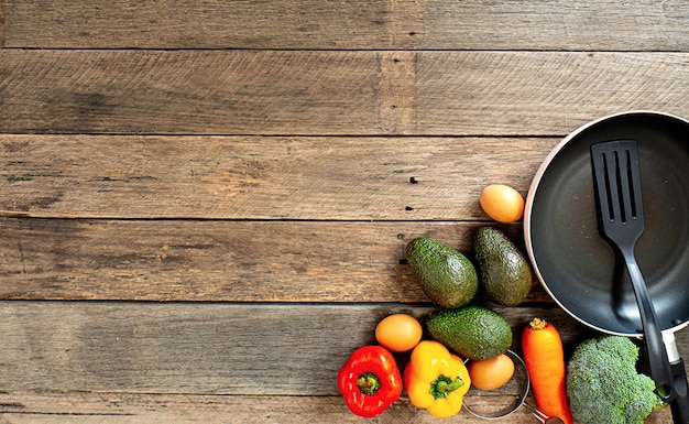 Colazione con avocado dieta dimagrante Il legno