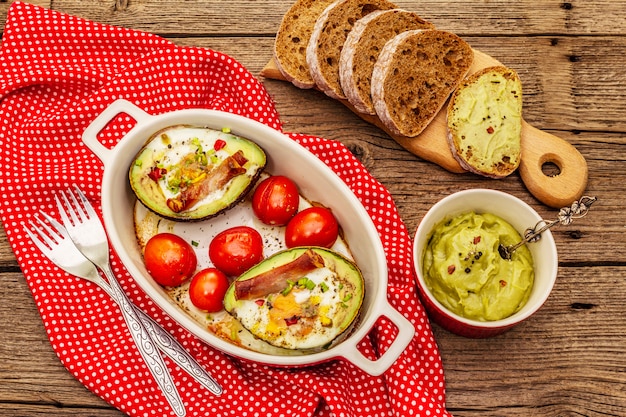 Colazione mattutina soleggiata