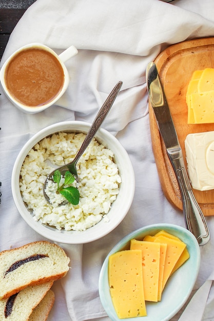 colazione salutare, ricotta, caffè e altro