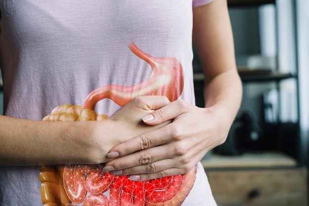 Collage di problemi medici con sangue nelle feci