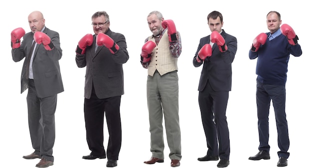 Collage di uomini d'affari in guantoni da boxe isolati