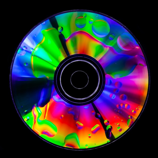 Colori saturi per questo CD con gocce d'olio in superficie