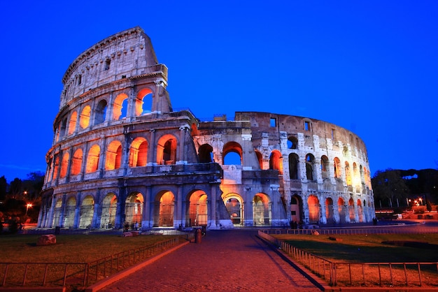 Colosseo in Twilight