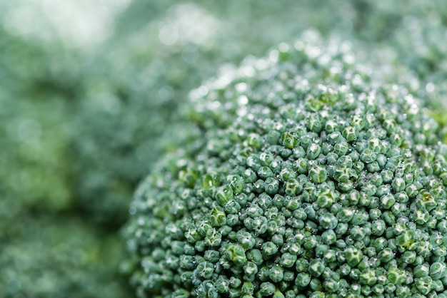 Colpo a macroistruzione dei broccoli