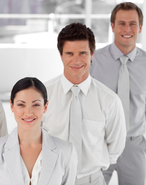 Colpo di alto angolo Potrait del team di tre persone