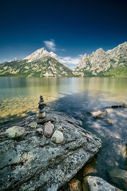 Colpo verticale del Lago Jenny nel Parco Nazionale Grand Teton, Wyoming USA