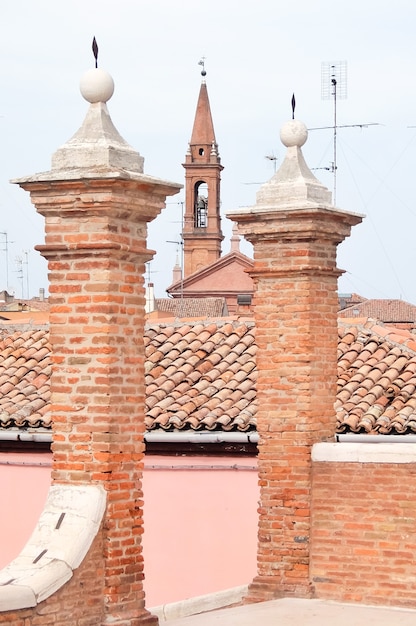 Comacchio Italia Veduta dei tetti di tegole di Comacchio