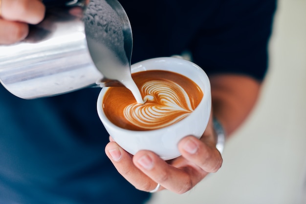 come fare l&#39;arte del caffè al latte