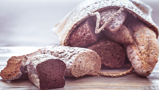 composizione con pane fresco