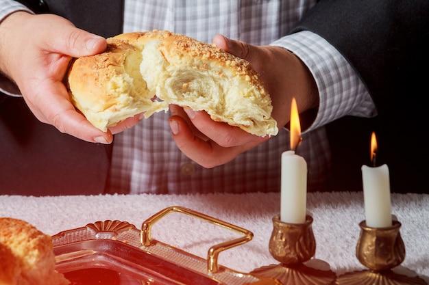 Composizione di cerimonia di sabato Kiddush con due candele