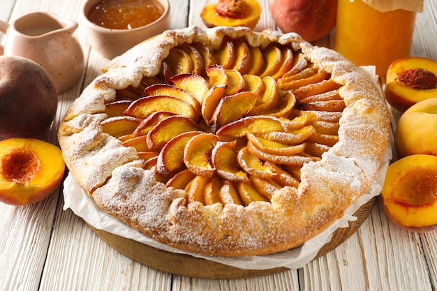 Composizione di galette di frutta per un concetto di cibo gustoso