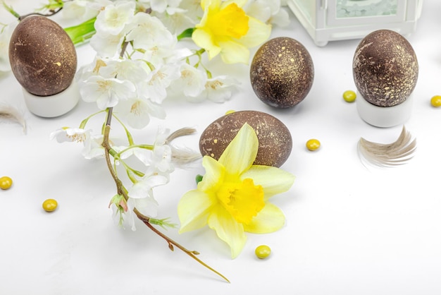 Composizione festiva di Pasqua con decorazione tradizionale Primavera f