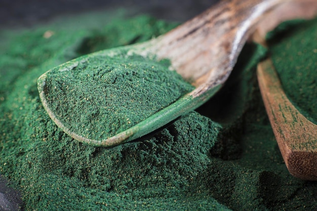 Compresse in polvere e infuso di spirulina