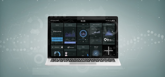 Computer portatile con i dati dell&#39;interfaccia businessuser sullo schermo isolato