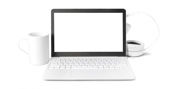 Computer portatile e cuffia isolati su bianco