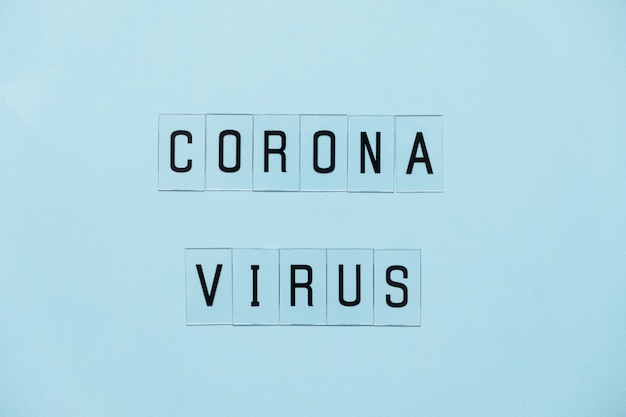 Concept Coronavirus. Prevenire o arrestare la diffusione del COVID-19 in tutto il mondo. Lettere