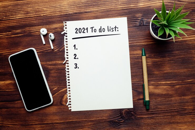 Photo concept of a to-do list for the year 2021.