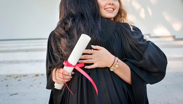 Concetto dell&#39;istituto universitario del certificato di successo di celebrazione di graduazione