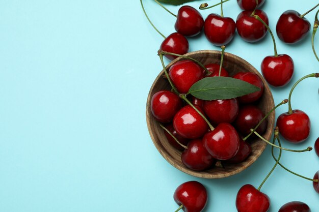 Concetto di bacca dolce con ciliegia rossa