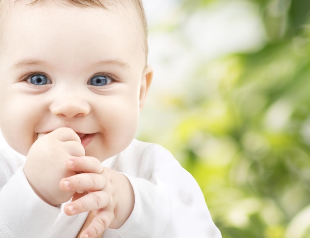 concetto di bambino, felicità e persone - adorabile bambino