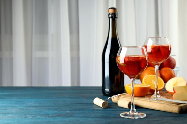 Concetto di bevanda con Sangria spazio per il testo