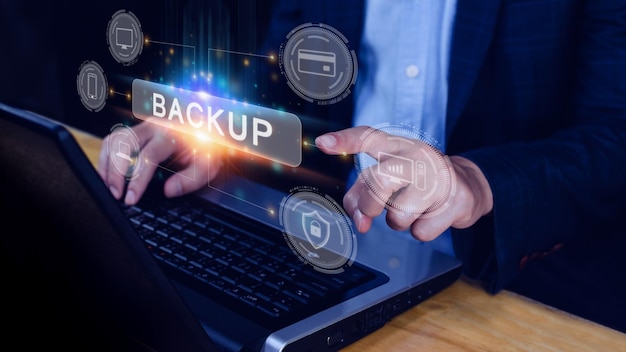 Concetto di business della tecnologia di backup per l'archiviazione dei dati su Internet Tecnologia cloud Archiviazione dei dati Concetto di servizi di rete e Internet