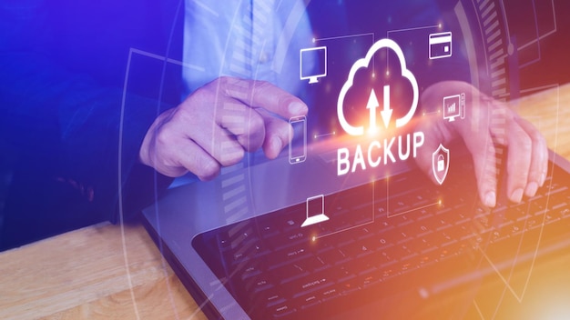 Concetto di business della tecnologia di backup per l'archiviazione dei dati su Internet Tecnologia cloud Archiviazione dei dati Concetto di servizi di rete e Internet