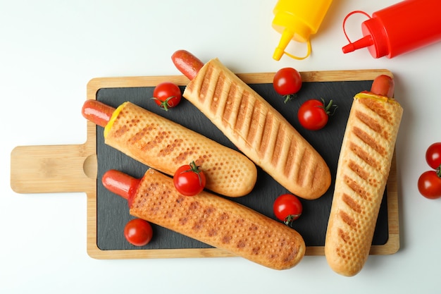 Concetto di cibo gustoso con hot dog francese