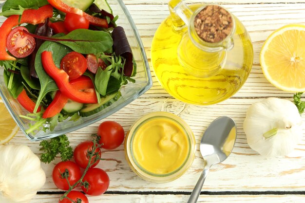 Concetto di cibo gustoso con salsa vista dall'alto