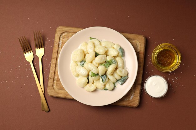 Concetto di cibo gustoso con vista dall'alto degli gnocchi