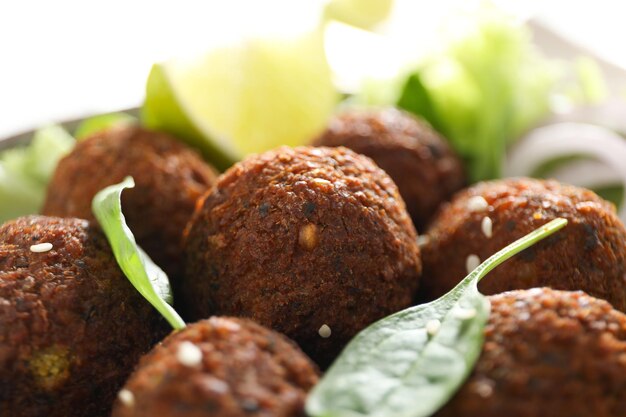 Concetto di cibo vegetariano falafel gustose palline di falafel
