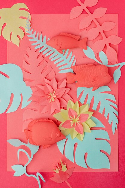 Concetto di corallo vivente. Set di giocattoli di pesce e fiori di papercraft origami