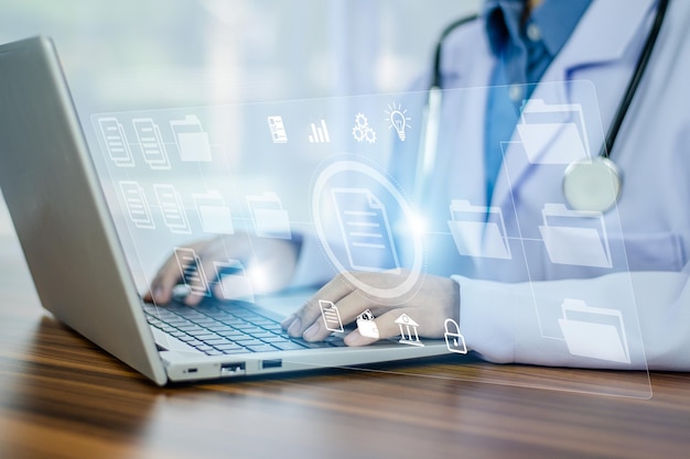 Concetto di documenti medico uso di connessione al computer server base di dati paziente per la tecnologia di trattamento in ospedale gestione del concetto di documenti