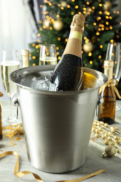 Concetto di festa di Capodanno con champagne.